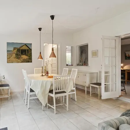 3 Bedroom Nice In Nykobing Sj * Nykøbing Sjælland